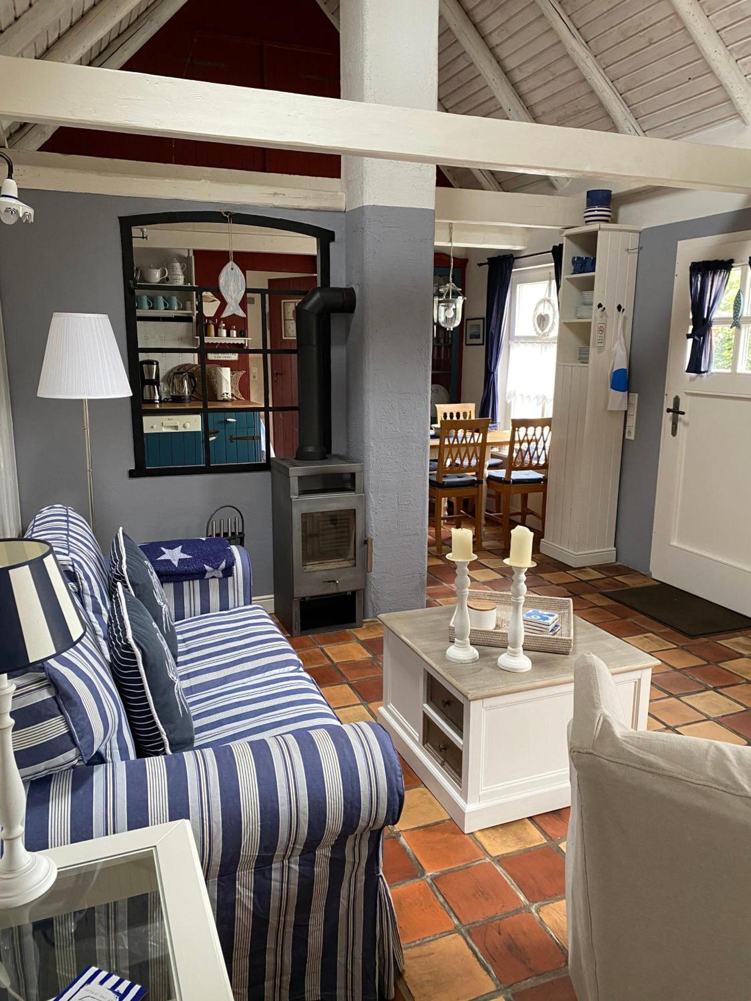 Kleiner-Mann Villa Rysum Luaran gambar
